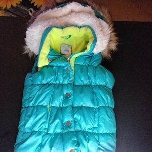 Double DeerGirl's Teal/Yellow Puffer Vest with Faux Fur Hood Size 6-6X